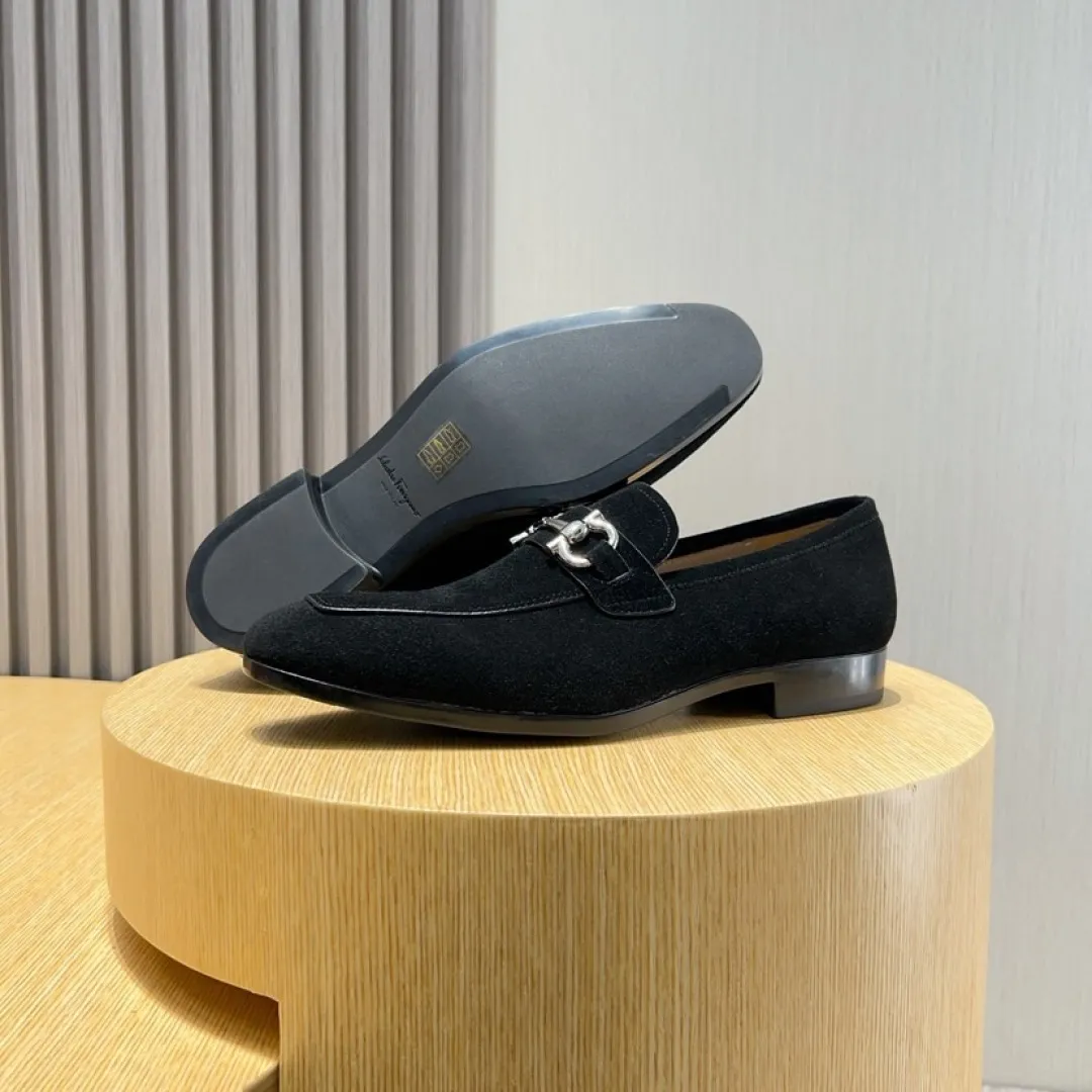 Factory P620💰🔥《Ferragamo》👏Latest•High-end top brand luxury~purchasing agent, top~quality. New fashionable business men's shoes🔜The uppers are made of original cashmere cowhide➕cowhide·lining, with fine workmanship. The original stylish and soft combination wear-resistant and non-slip outsole is light and comfortable on the feet. The real thing looks better in real life. Size: 38/44